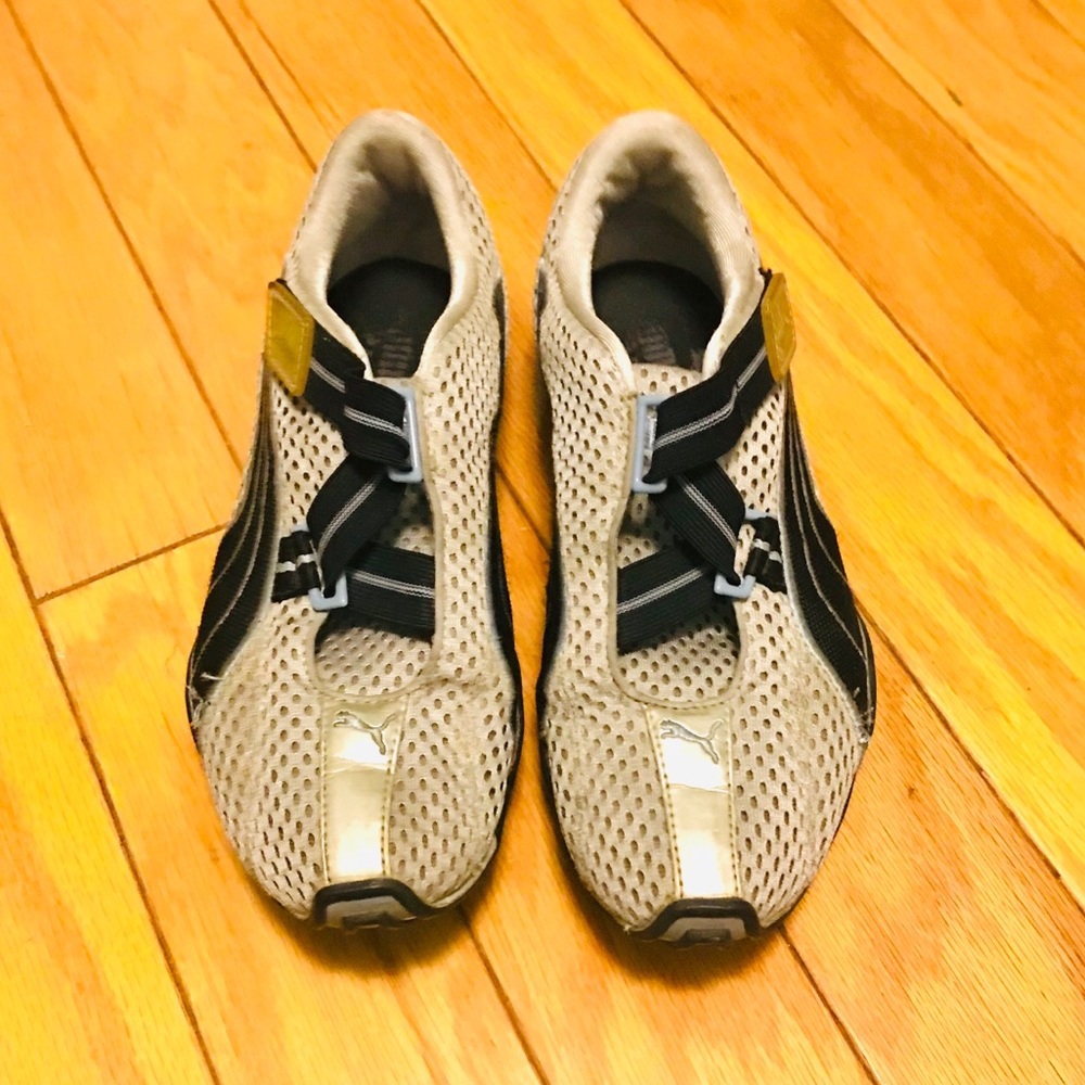 Puma velcro sneaker